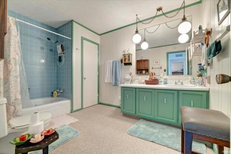4047 Salmon Harbor Road Unionville IN 47468