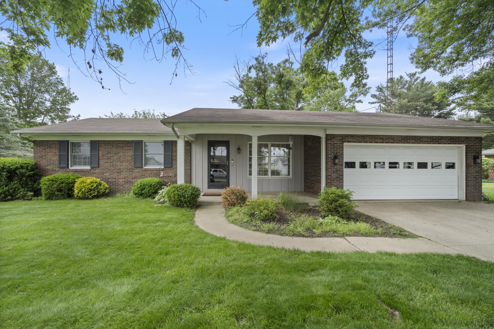 2201 Sally Street Warsaw IN 46580