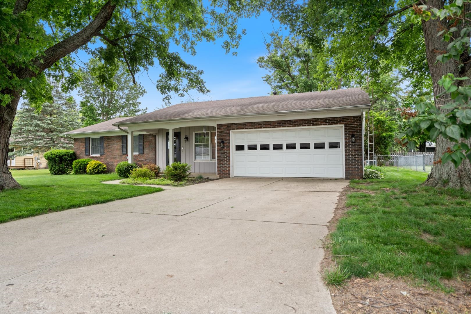 2201 Sally Street Warsaw IN 46580