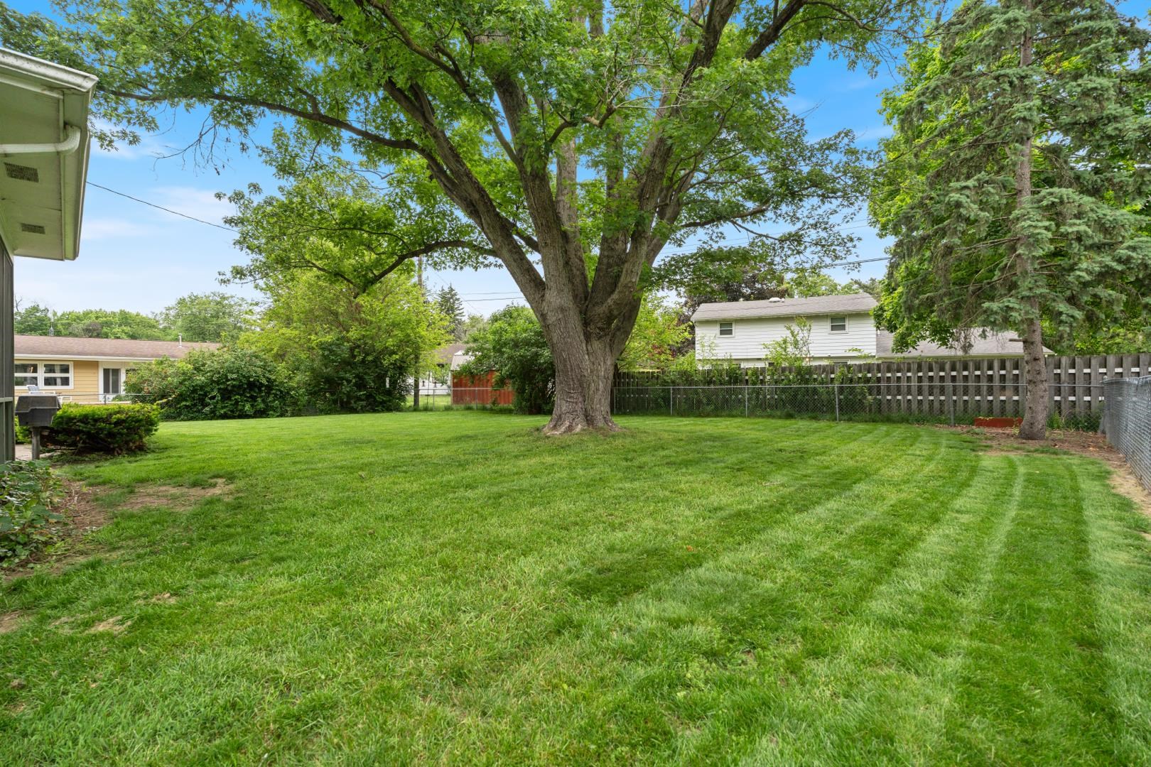 2201 Sally Street Warsaw IN 46580