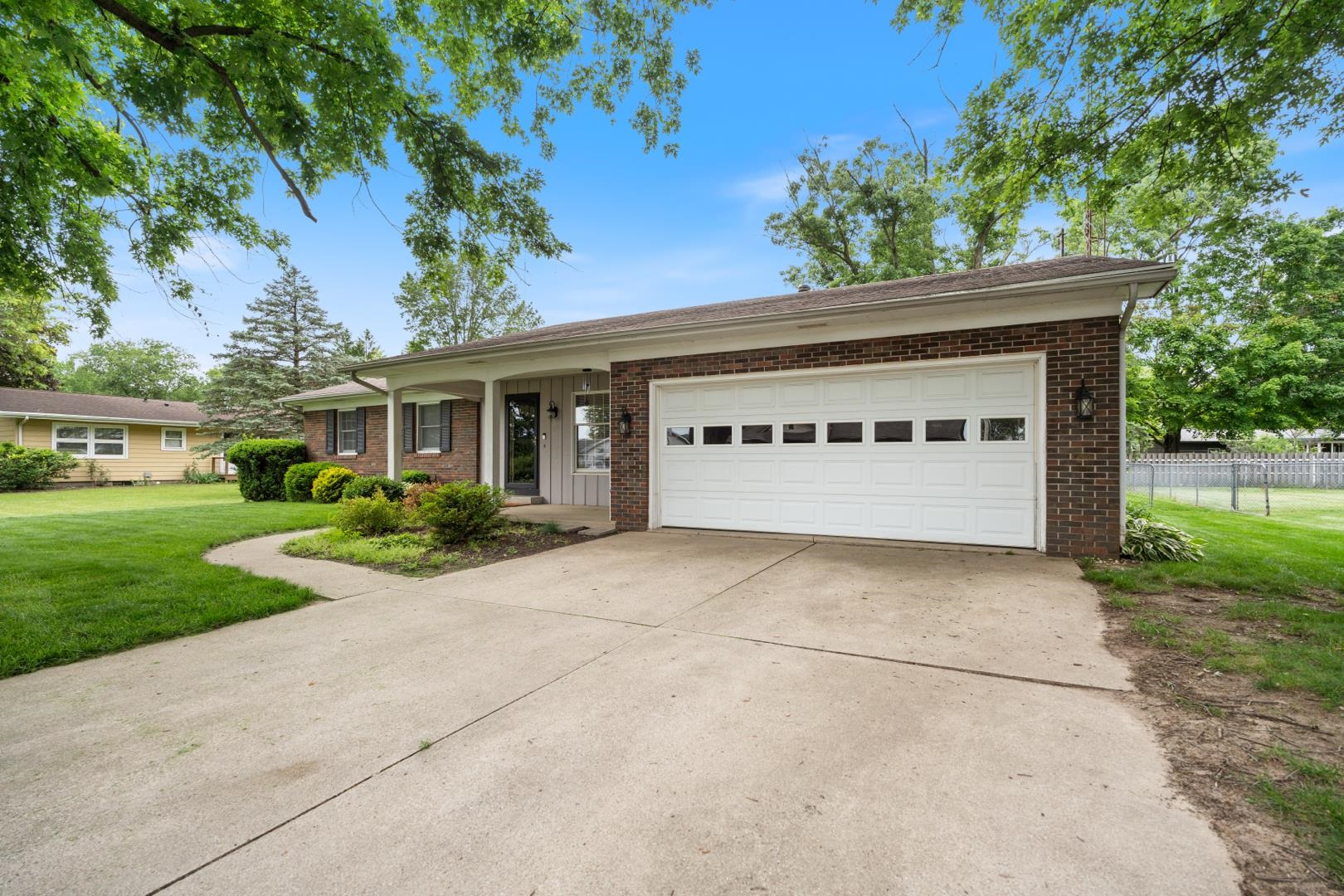2201 Sally Street Warsaw IN 46580