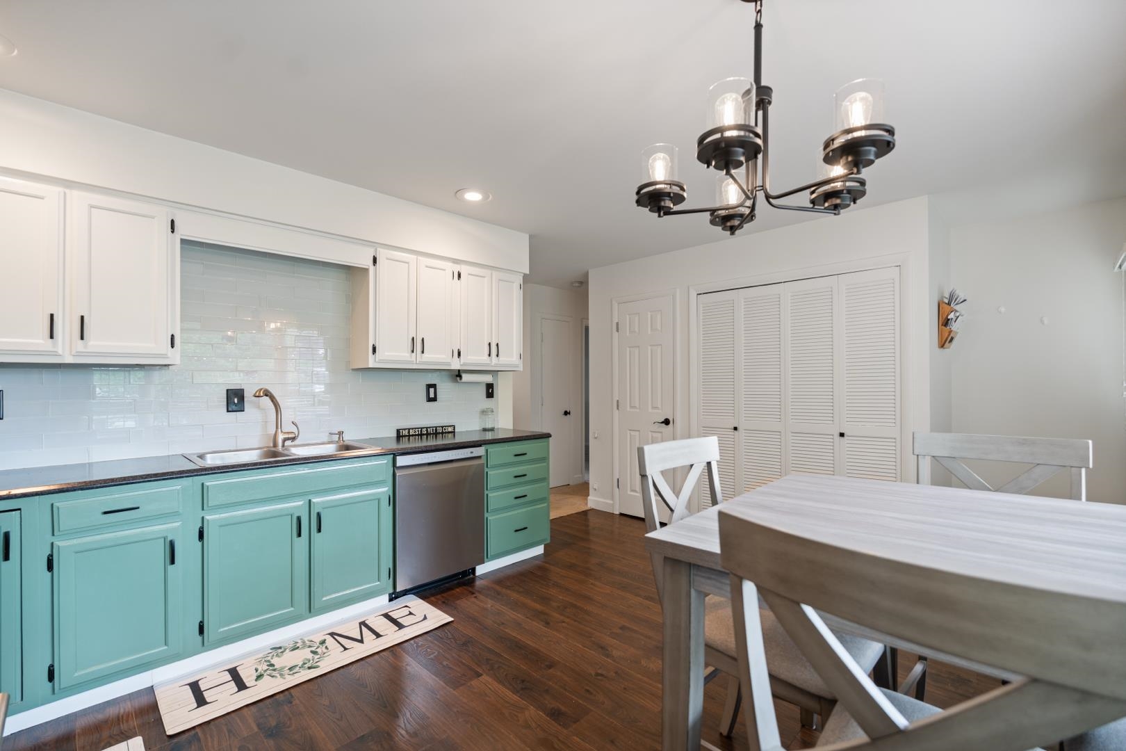 2201 Sally Street Warsaw IN 46580