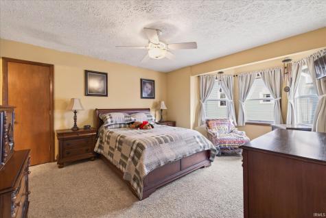 26 N Lafayette Street Worthington IN 47471