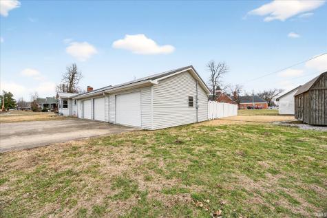 26 N Lafayette Street Worthington IN 47471