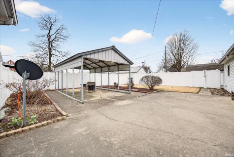 26 N Lafayette Street Worthington IN 47471