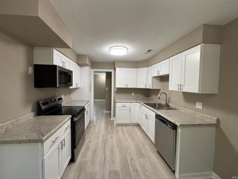 3232 Chancellor Drive Fort Wayne IN 46815