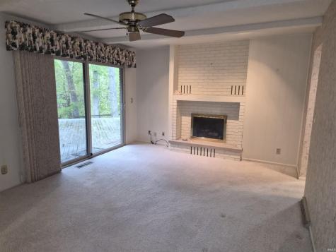 1828 N Royal Oaks Drive Monticello IN 47960