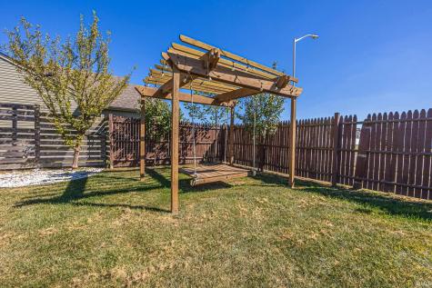 1425 N Niehaus Trail Huntingburg IN 47542