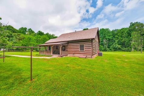 2559 Amy Lane Nashville IN 47448
