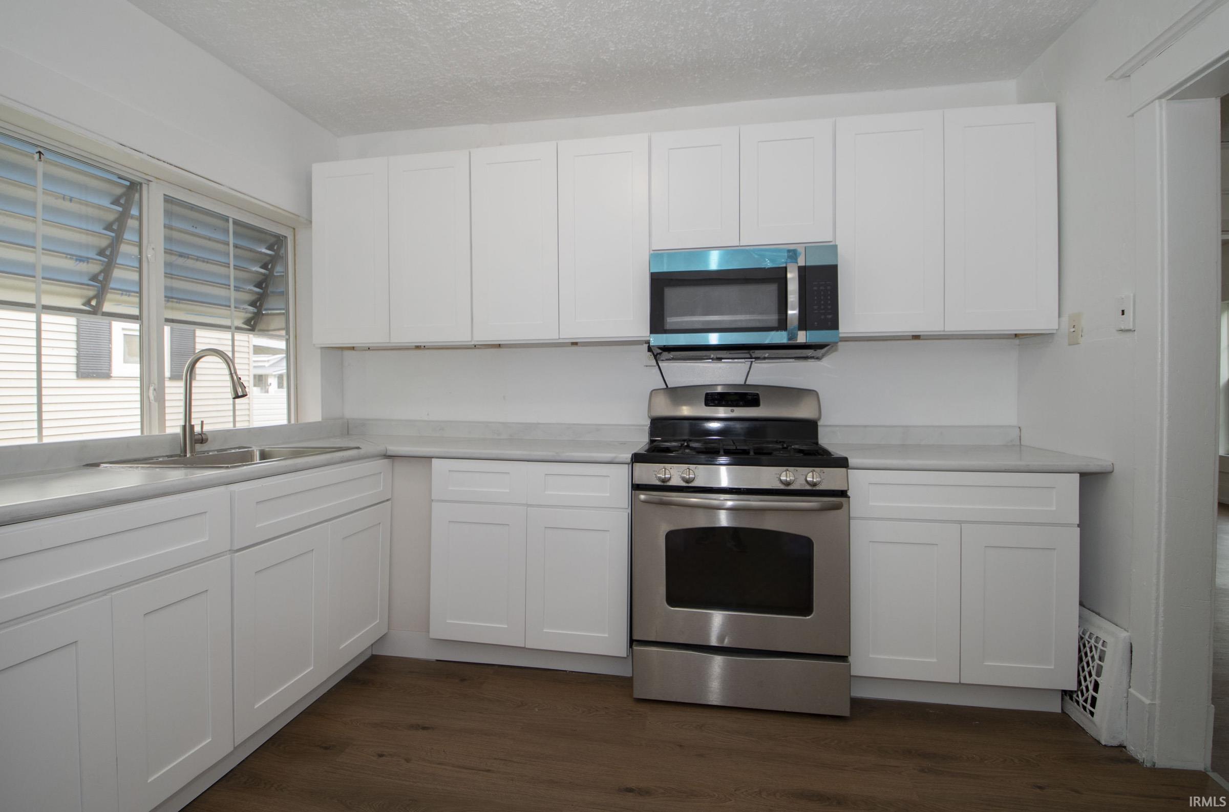 1604 Frances Avenue Elkhart IN 46516