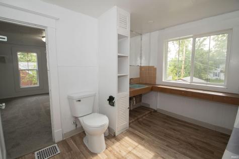 1604 Frances Avenue Elkhart IN 46516
