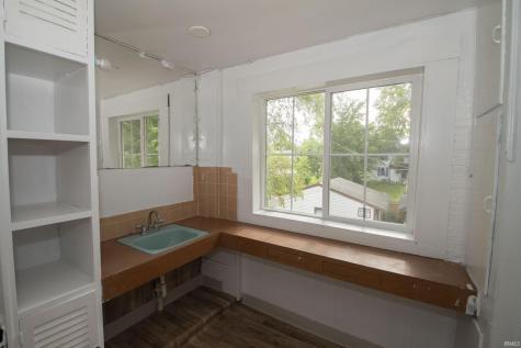 1604 Frances Avenue Elkhart IN 46516