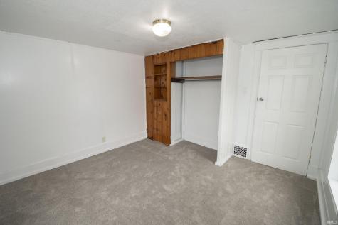 1604 Frances Avenue Elkhart IN 46516
