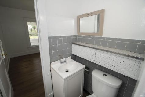 1604 Frances Avenue Elkhart IN 46516