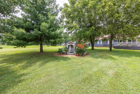 7361 W 585 S Road Huntingburg IN 47542
