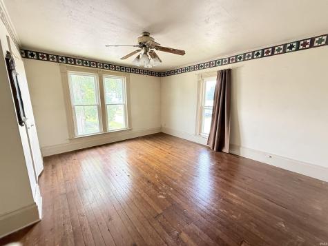 125 E Johnson Street Wolcott IN 47995