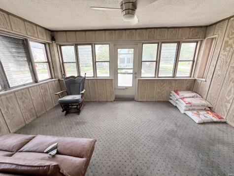 125 E Johnson Street Wolcott IN 47995