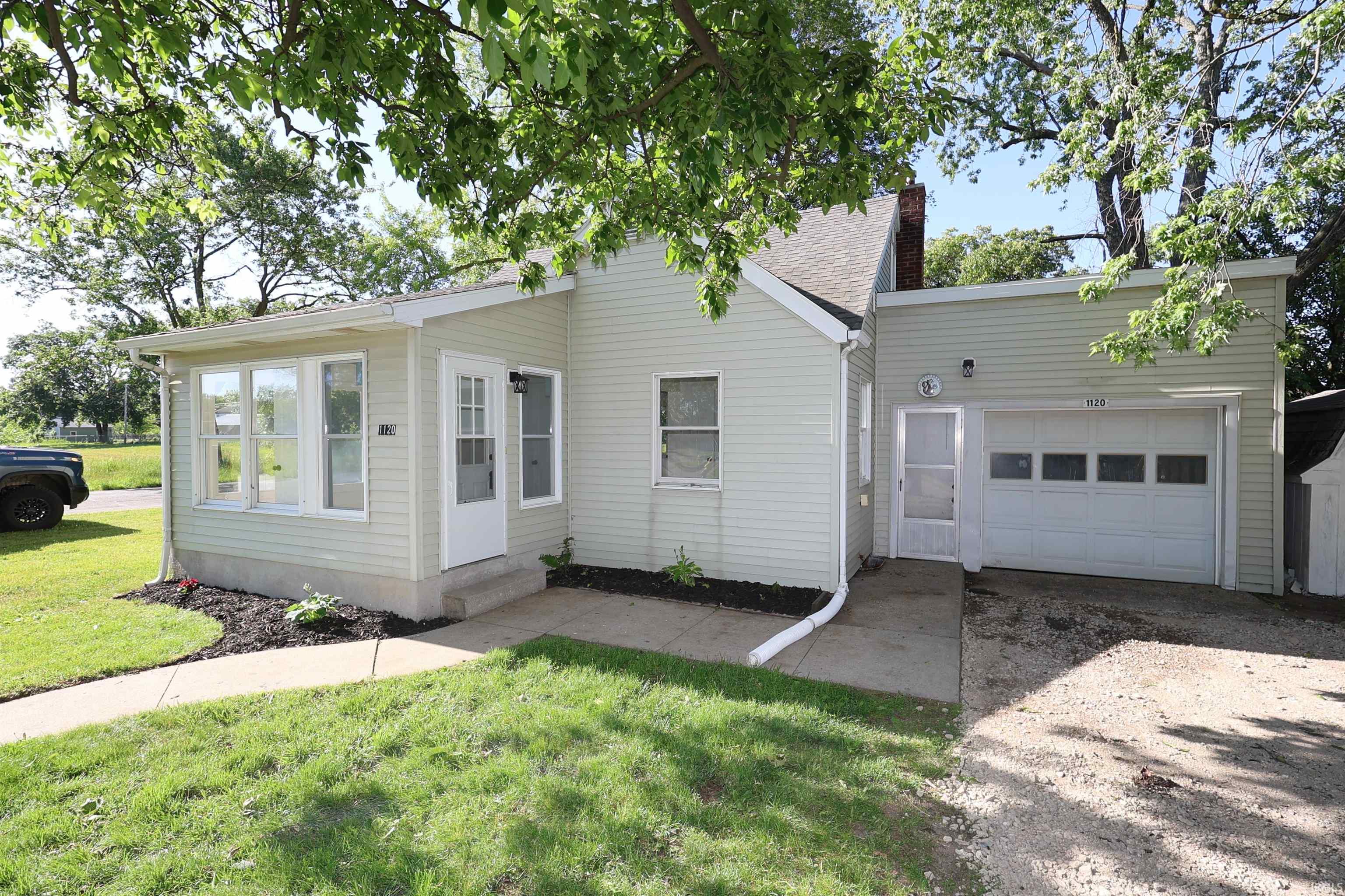 1120 Sanders Avenue Goshen IN 46528