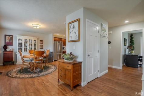 918 Stahl Court Evansville IN 47715