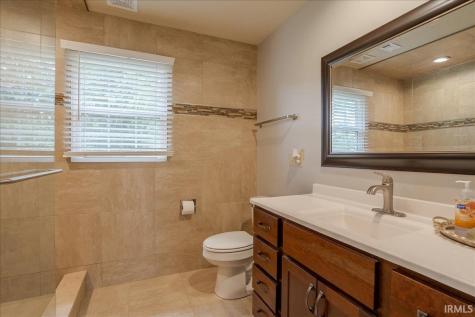 918 Stahl Court Evansville IN 47715