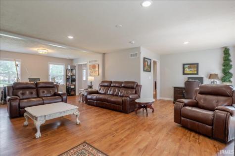 918 Stahl Court Evansville IN 47715