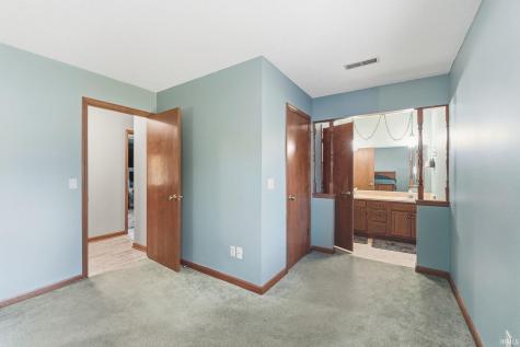 10524 Albemarle Court Fort Wayne IN 46845