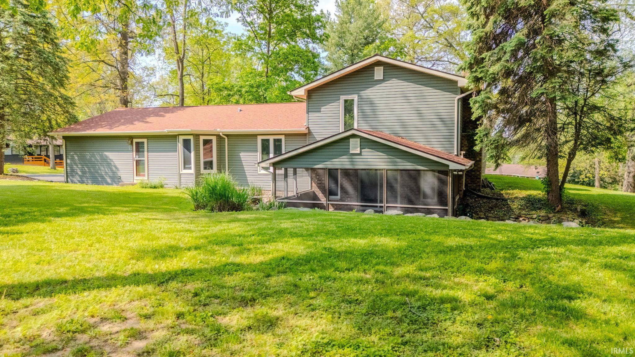 2340 E Kemo Avenue Warsaw IN 46582