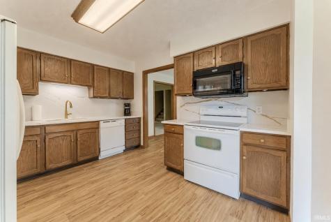 2340 E Kemo Avenue Warsaw IN 46582