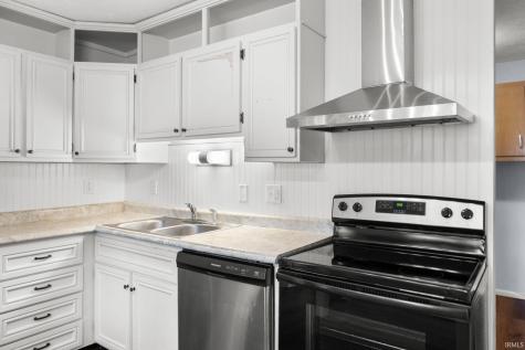 65 Creekview Court Lafayette IN 47909