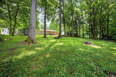 6161 N Shelly Drive Ellettsville IN 47429