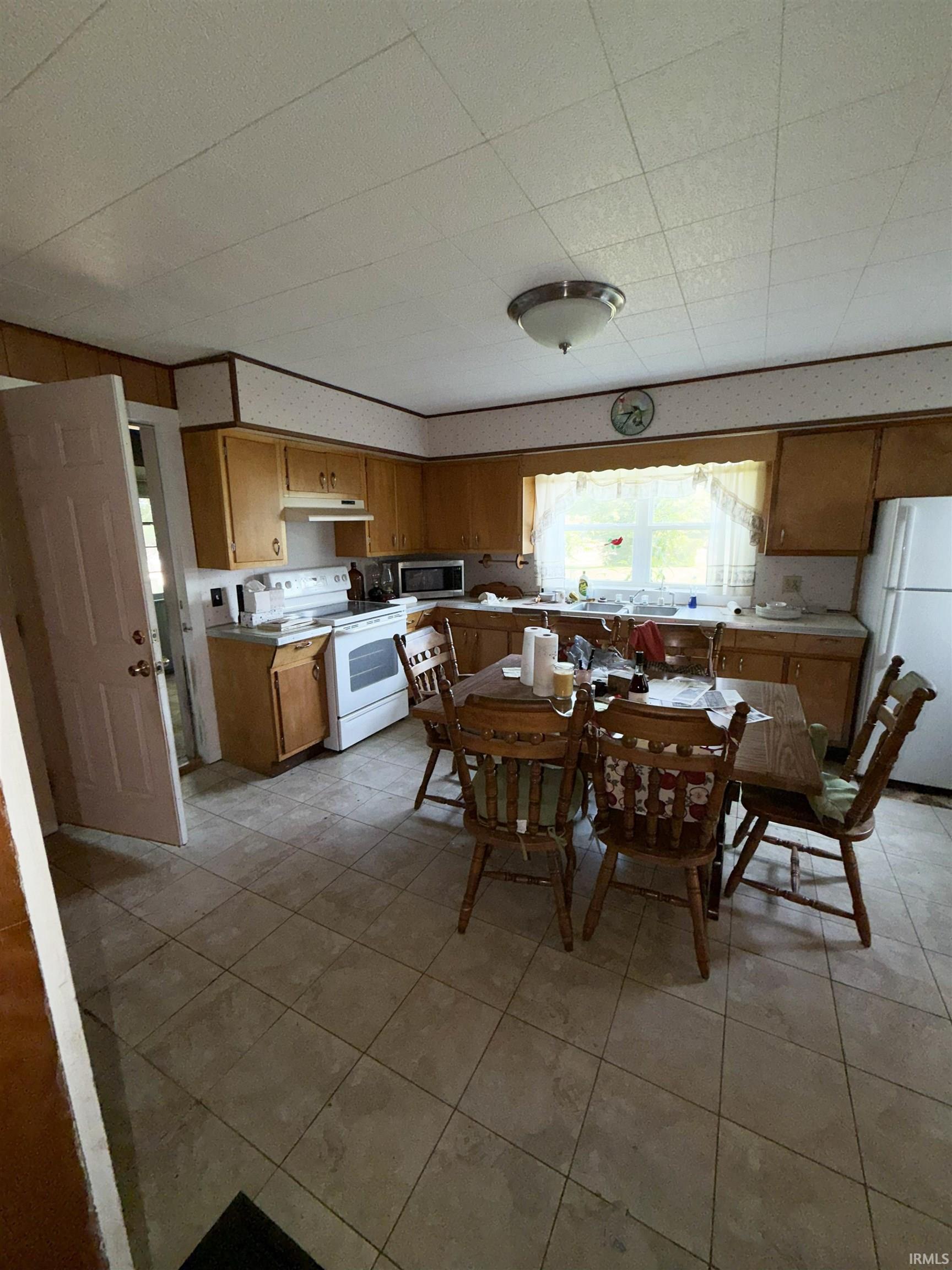 19818 Linden Road Argos IN 46501