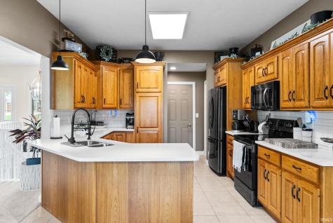 3801 S Elaine Drive Warsaw IN 46580