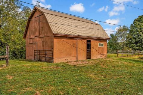5565 S Rockport Road Bloomington IN 47403