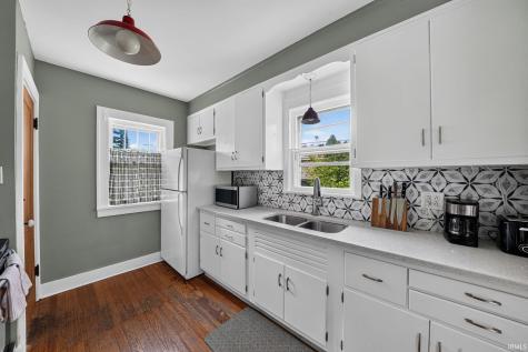 54571 Maple Lane Avenue South Bend IN 46635