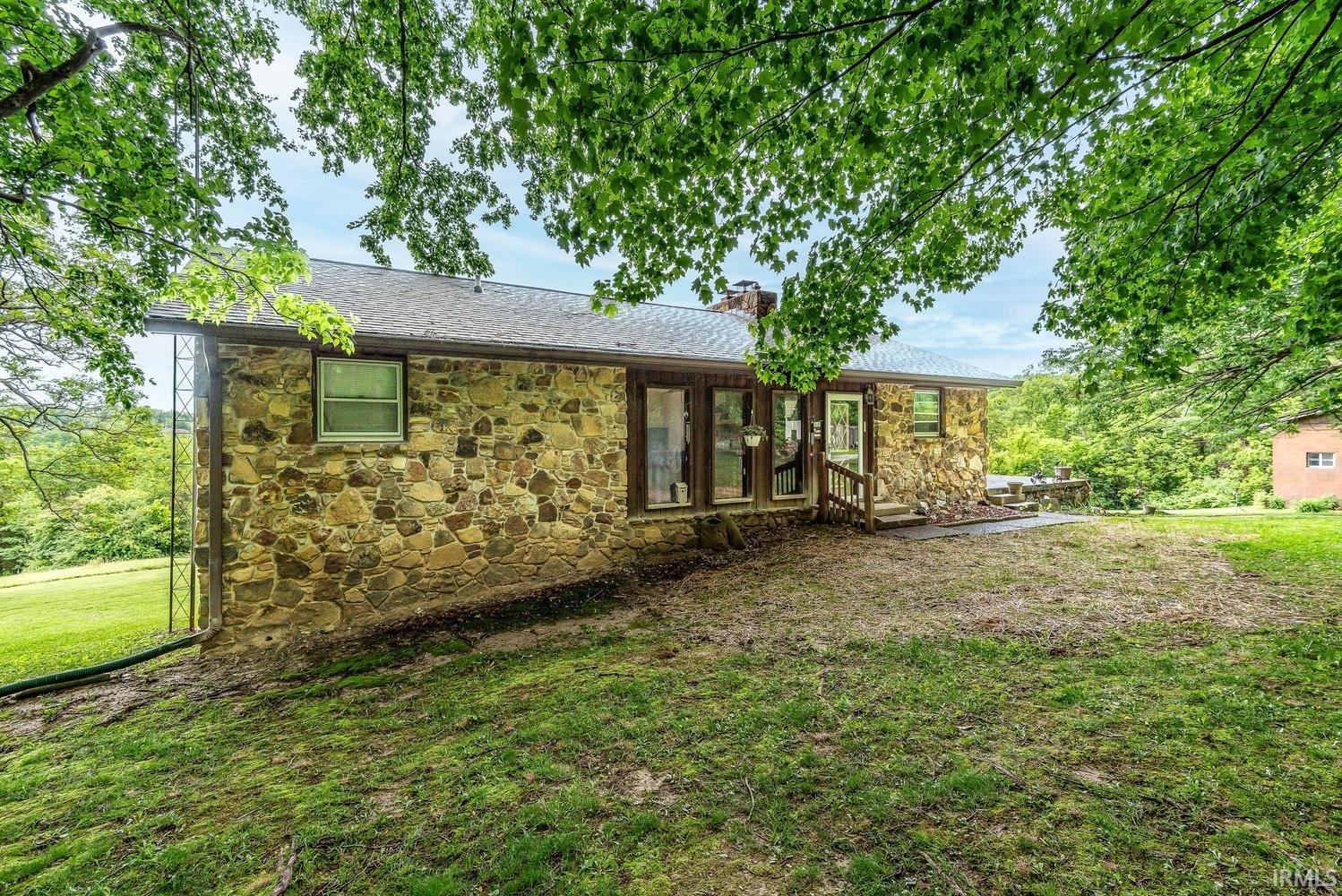 13305 E Hillview Lane Solsberry IN 47459