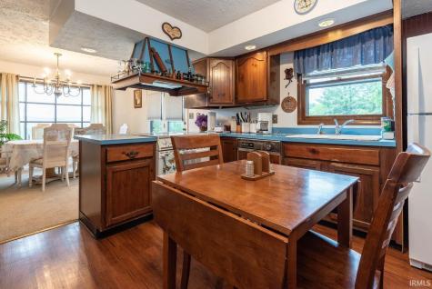 13305 E Hillview Lane Solsberry IN 47459
