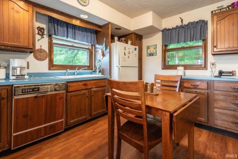 13305 E Hillview Lane Solsberry IN 47459