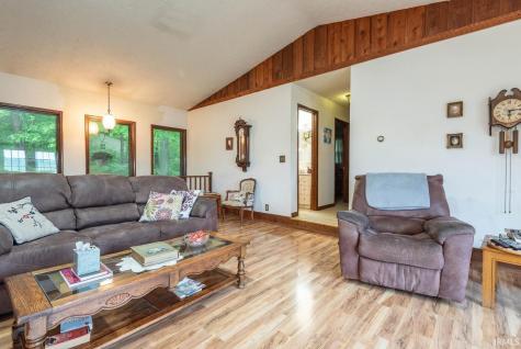 13305 E Hillview Lane Solsberry IN 47459