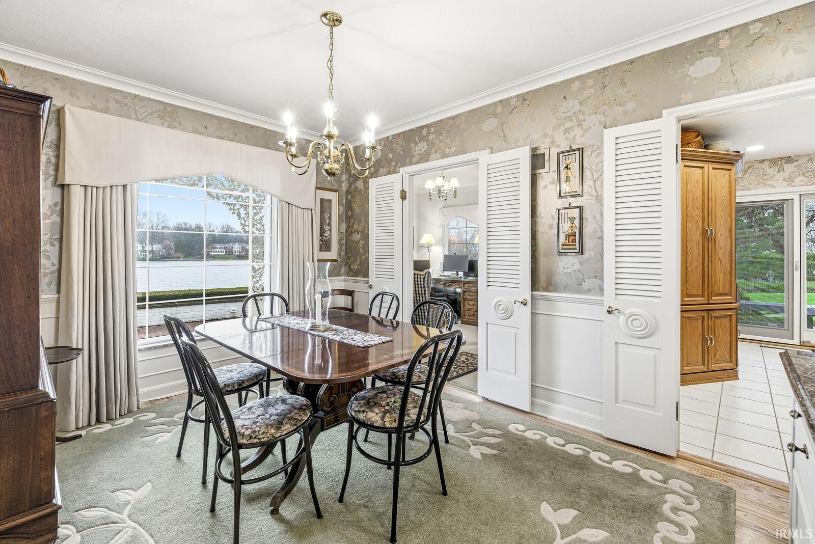 6 Clarendon Drive Elkhart IN 46516