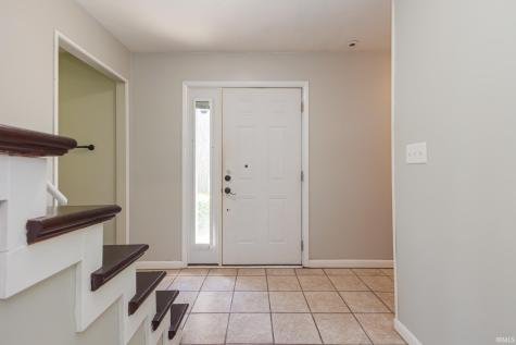 1504 W Tree Lane Muncie IN 47302