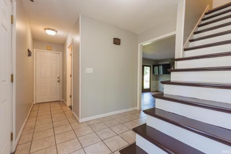 1504 W Tree Lane Muncie IN 47302