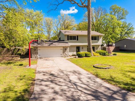 1504 W Tree Lane Muncie IN 47302
