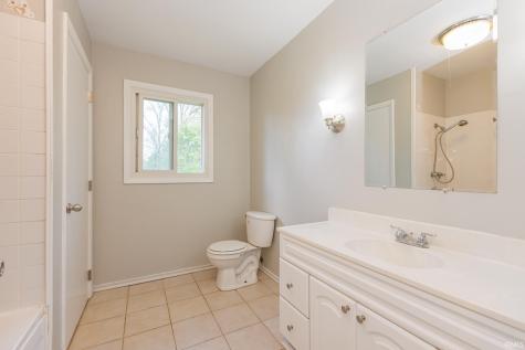 1504 W Tree Lane Muncie IN 47302