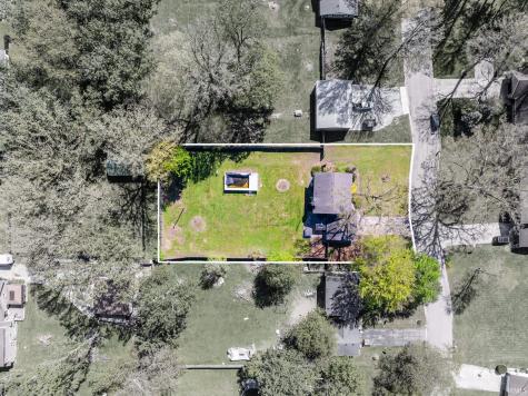 1504 W Tree Lane Muncie IN 47302