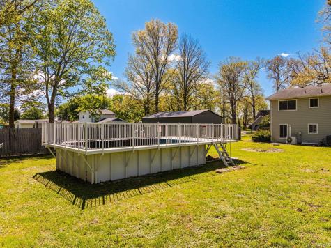 1504 W Tree Lane Muncie IN 47302