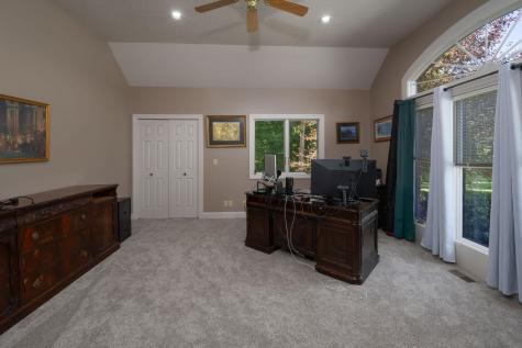 7296 N Clear Creek Road Huntington IN 46750