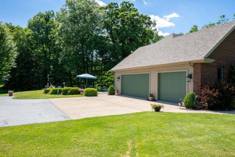 7296 N Clear Creek Road Huntington IN 46750