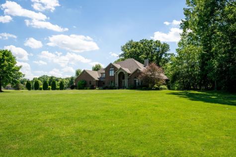 7296 N Clear Creek Road Huntington IN 46750