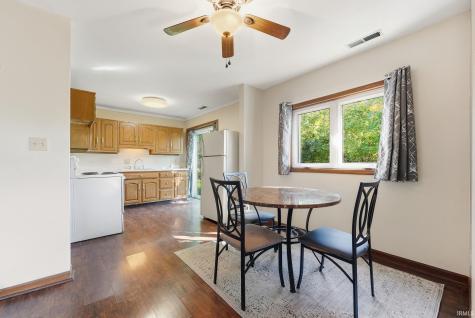 633 Ridgewood Drive Fort Wayne IN 46805