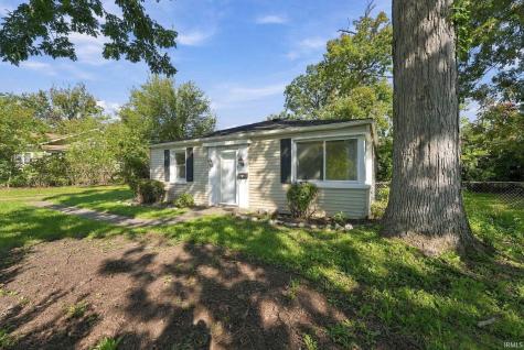 633 Ridgewood Drive Fort Wayne IN 46805